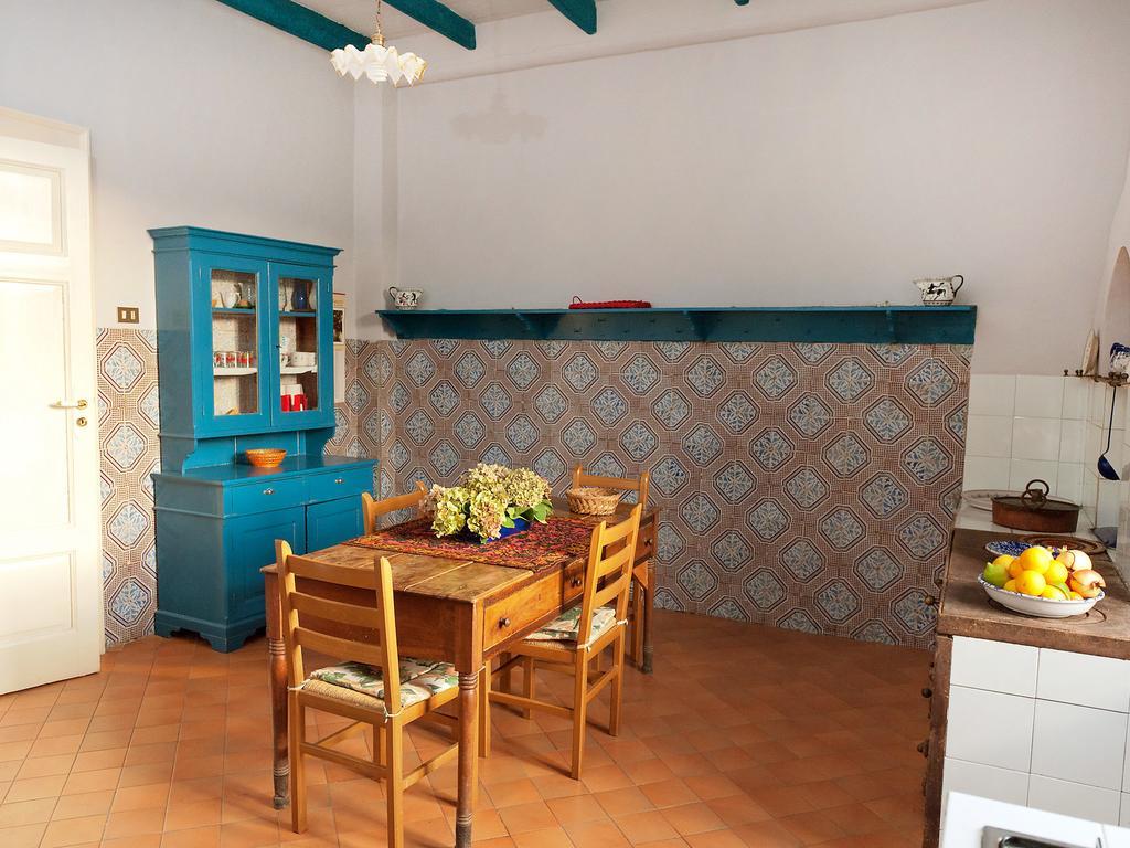 Taormina B&B الغرفة الصورة